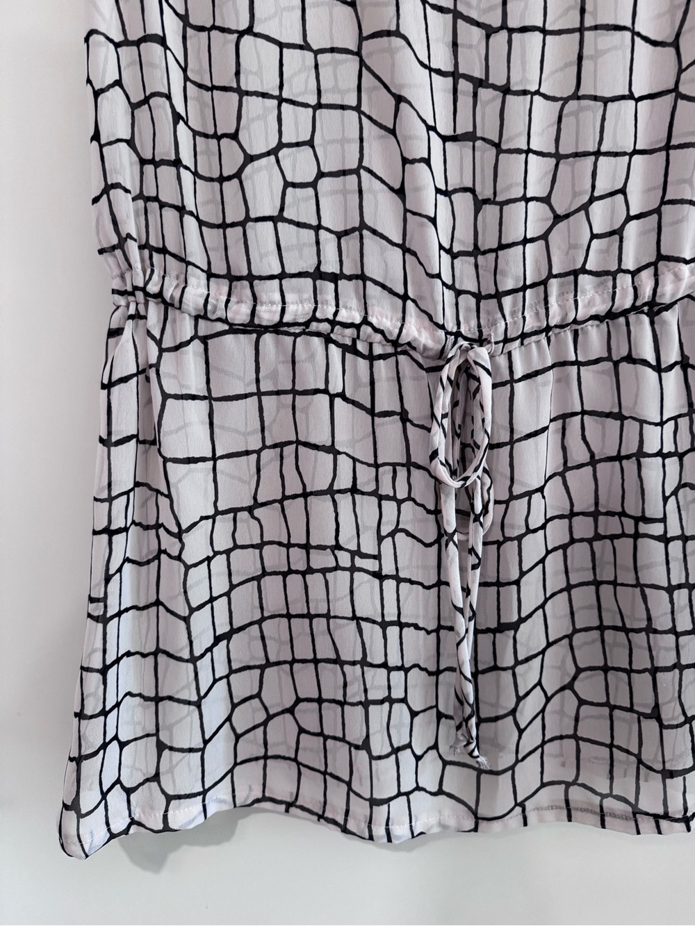 Printed Drop Waist Drawstring Top - Picture 3 of 5